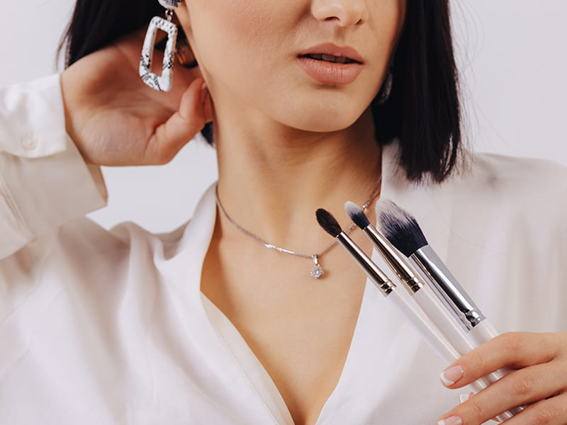 Luxury salon experience in Janakpuri